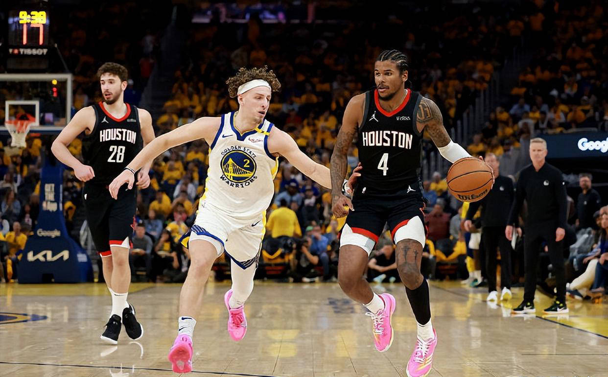 九游官网-战术调整首场状态出色，勇士观众沸腾！，Ming重返赛场比赛高潮迭起的简单介绍